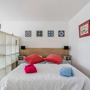 https://studio-du-marechal.hotels-rhonealpes.com